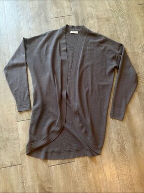 Babaton Aritzia Lightweight Charcoal Cardigan Size Small Viscose Blend